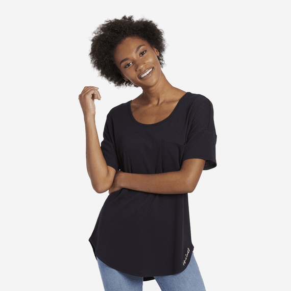 Women's Mini Daisy Carefree Pocket Tee Women's Mini Daisy Carefree Pocket Tee